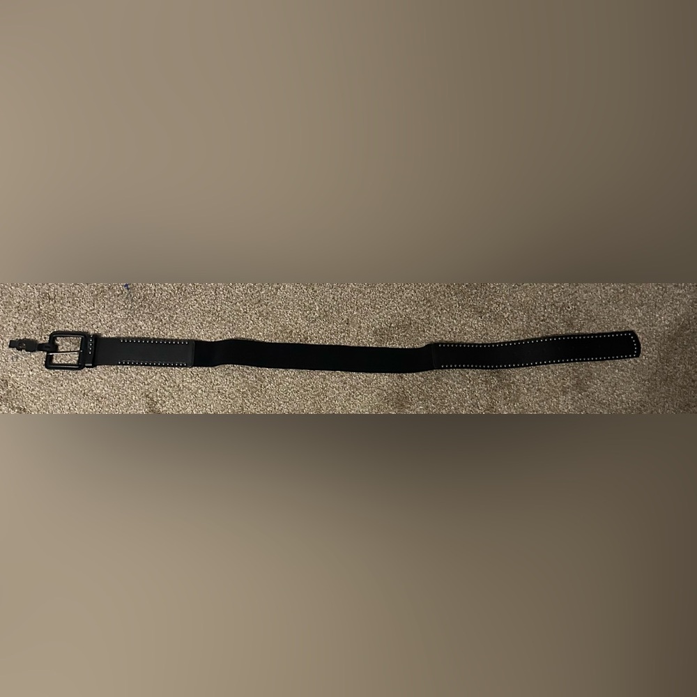 NO BRAND SHOWN, black, 40 inch belt.